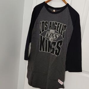 Los Angeles Kings Men Raglan Shirt - Black and Gray